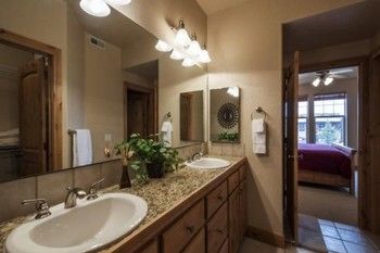 Fox Pointe At Redstone By Lespri Management Hotel Парк Сити Екстериор снимка